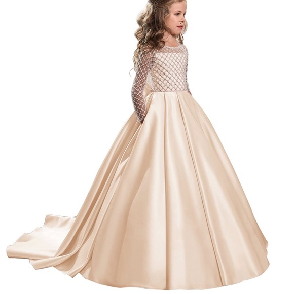 COLOR: CHAMPAGNE
